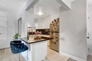 1124 NW 13th St, Boca Raton, FL 33486 - Photo 9