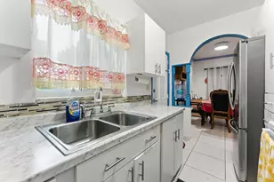 17570 NE 19th Ave, North Miami Beach, FL 33162 - Photo 11