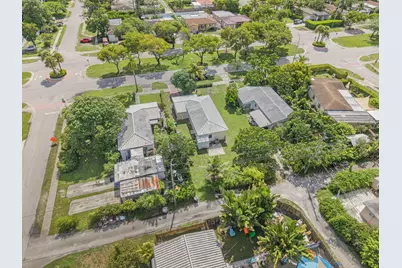 17570 NE 19th Avenue, North Miami Beach, FL 33162 - Photo 25