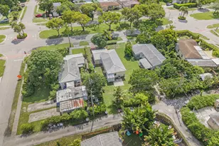 17570 NE 19th Ave, North Miami Beach, FL 33162 - Photo 25