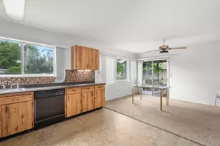 2118 SW Airoso Blvd, Port Saint Lucie, FL 34984 - Photo 5
