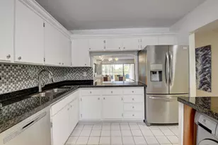 18 Westgate Ln, Boynton Beach, FL 33436 - Photo 3