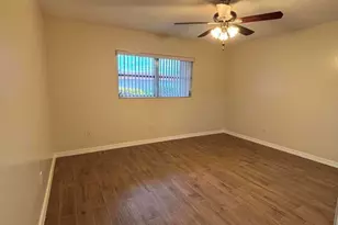 5725 Fernley Dr E, West Palm Beach, FL 33415 - Photo 7