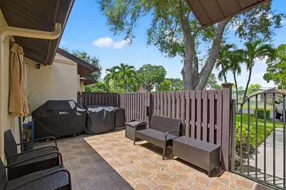 606 Sea Pine Way, Unit #B, Greenacres, FL 33415 - Photo 3