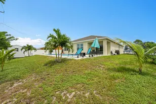 418 NW Airoso Blvd, Port Saint Lucie, FL 34983 - Photo 37