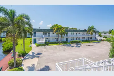 2800 Indian River Boulevard #J10, Vero Beach, FL 32960 - Photo 1