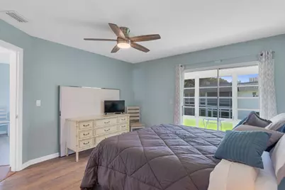 2800 Indian River Boulevard, Unit #J10, Vero Beach, FL 32960 - Photo 9