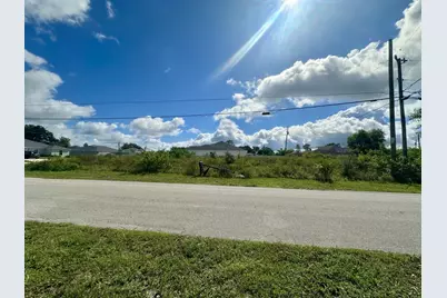 690 SW Gailbreath Avenue, Port Saint Lucie, FL 34953 - Photo 3