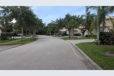 826 Middleton Drive SW, Vero Beach, FL 32962 - Photo 15