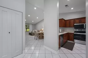 12970 Dartford Trail, Wellington, FL 33414 - Photo 11