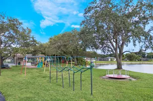 7431 Hazelwood Cir, Lake Worth, FL 33467 - Photo 33