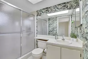 5340 Las Verdes Cir, Delray Beach, FL 33484 - Photo 17