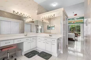 9043 Cypress Hollow Dr, Palm Beach Gardens, FL 33418 - Photo 17