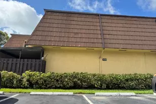 4221 Turnberry Cir, Lake Worth, FL 33467 - Photo 3