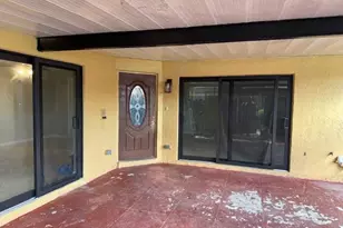 4221 Turnberry Cir, Lake Worth, FL 33467 - Photo 5