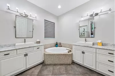 12157 Aviles Circle, Palm Beach Gardens, FL 33418 - Photo 17