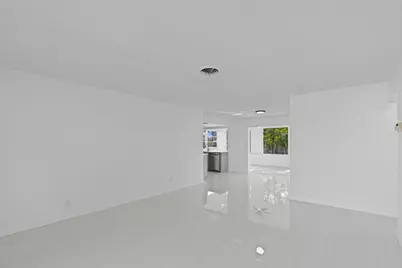 4300 NW 45th Terrace, Lauderdale Lakes, FL 33319 - Photo 9
