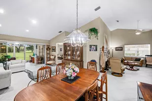 7550 Diamond Pointe Circle N, Delray Beach, FL 33446 - Photo 11