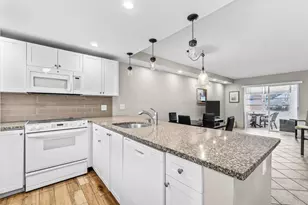 2191 NE 1st Ct #106, Boynton Beach, FL 33435 - Photo 3