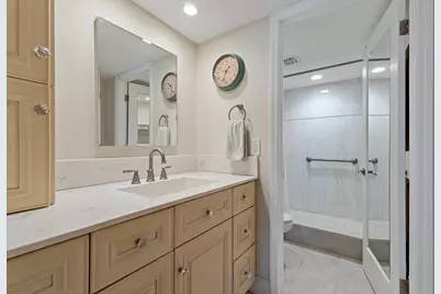 36 Yacht Club Drive, Unit #402, North Palm Beach, FL 33408 - Photo 23