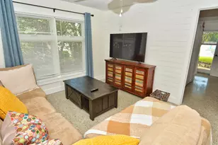 1395 NE Flora Pl, Jensen Beach, FL 34957 - Photo 15
