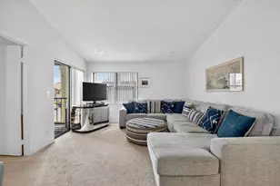 7657 Tahiti Ln, Lake Worth, FL 33467 - Photo 3