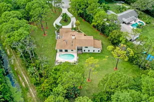 17520 Bridle Ct NW, Jupiter, FL 33478 - Photo 5