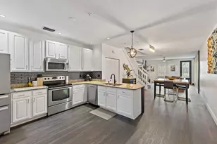 1101 Beach Rd, Palm Beach Shores, FL 33404 - Photo 7