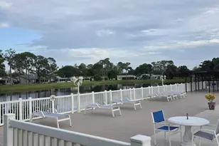 410 Pine Glen Ln, Greenacres, FL 33463 - Photo 9