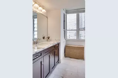 701 Brickell Key Boulevard, Unit #1003, Miami, FL 33131 - Photo 11