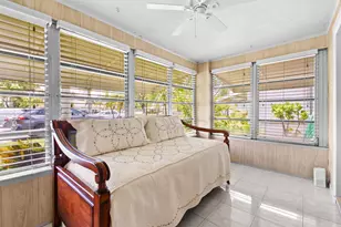 1097 Cir Terrace W, Delray Beach, FL 33445 - Photo 9