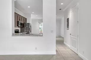 8332 Cocoplum Sound Ln, West Palm Beach, FL 33411 - Photo 9