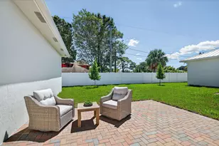 611 N Loxahatchee Dr, Jupiter, FL 33458 - Photo 57