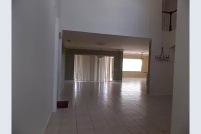 323 NW Sheffield Circle, Port Saint Lucie, FL 34983 - Photo 3