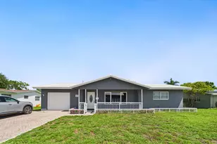 257 SW 5th St, Boca Raton, FL 33432 - Photo 1