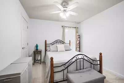 1031 Pinewood Lake Court, Greenacres, FL 33415 - Photo 31