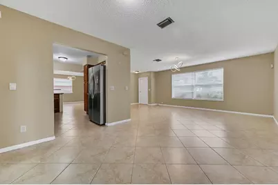 5001 Woodstone Circle, Lake Worth, FL 33463 - Photo 13
