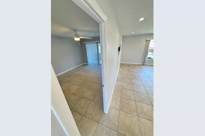 12007 Poinciana Boulevard, Unit #2060, Royal Palm Beach, FL 33411 - Photo 17