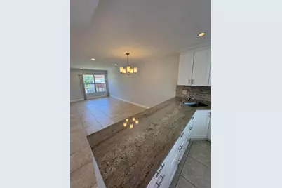 12007 Poinciana Boulevard, Unit #2060, Royal Palm Beach, FL 33411 - Photo 21