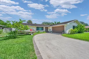 804 Holly Ave, Fort Pierce, FL 34982 - Photo 3