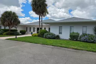 7205 W Oakridge Cir, Lake Worth, FL 33462 - Photo 17