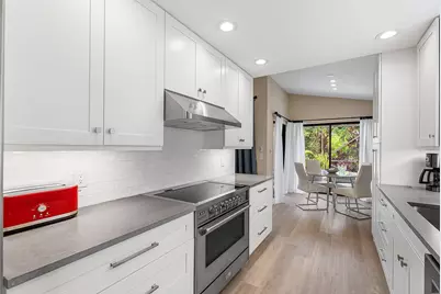 21380 Bridge View Drive, Boca Raton, FL 33428 - Photo 5