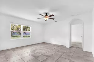 2550 SE Rock Springs Dr, Port Saint Lucie, FL 34952 - Photo 9