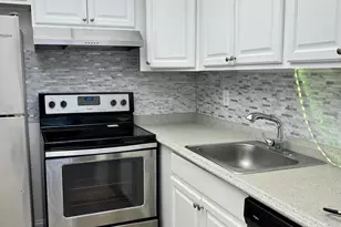 632 NW 13th St, Boca Raton, FL 33486 - Photo 9
