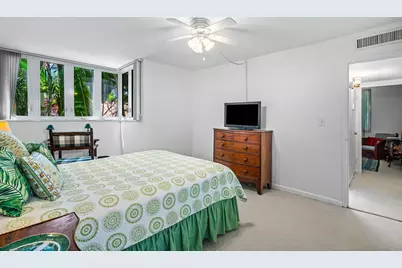 223 Atlantic Avenue, Unit #D2, Palm Beach, FL 33480 - Photo 17