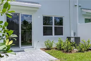 373 SE Sea Hunt Wy, Stuart, FL 34994 - Photo 5