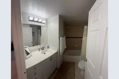 6400 Emerald Dunes Drive, Unit #301, West Palm Beach, FL 33411 - Photo 15