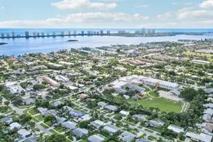 421 Driftwood Rd, North Palm Beach, FL 33408 - Photo 47