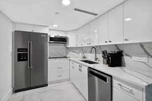 5225 Collins Ave, Miami Beach, FL 33140 - Photo 9