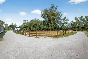 1032 Hyde Park Rd, Loxahatchee Groves, FL 33470 - Photo 21